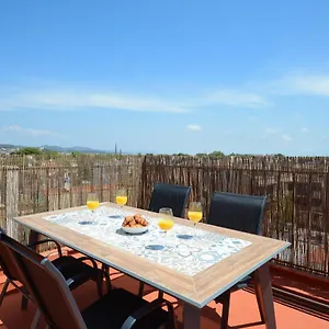 https://castelldefels-beachfun.catalonia-hotels.com